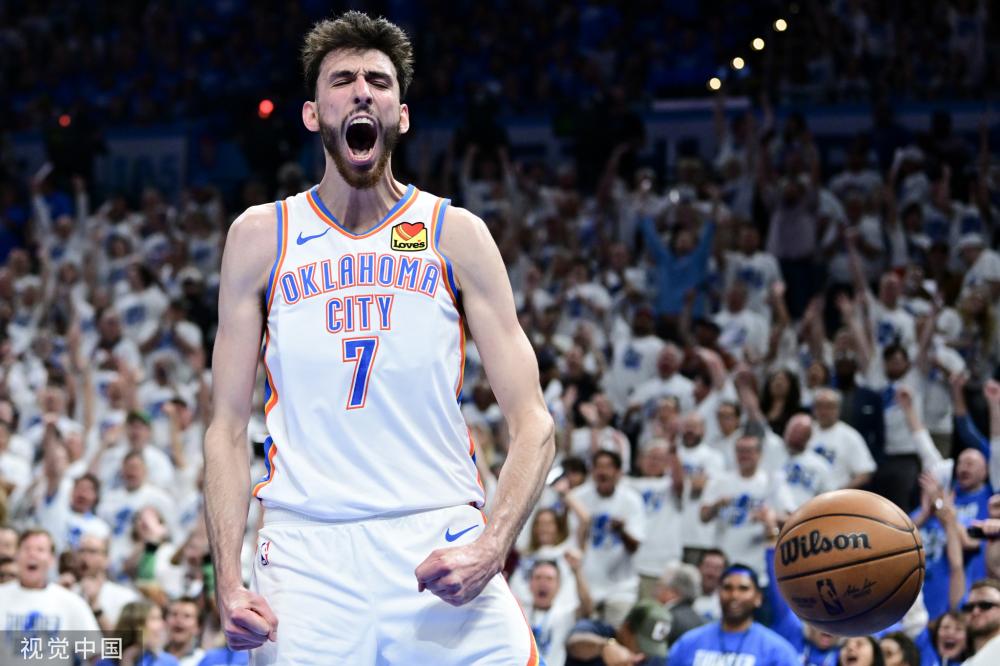 曼联坐拥主 曼联坐拥主