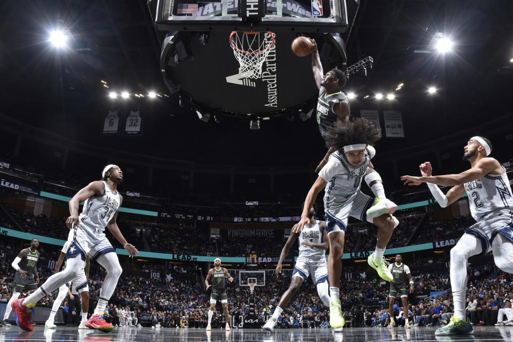 这位球员与 这位球员与